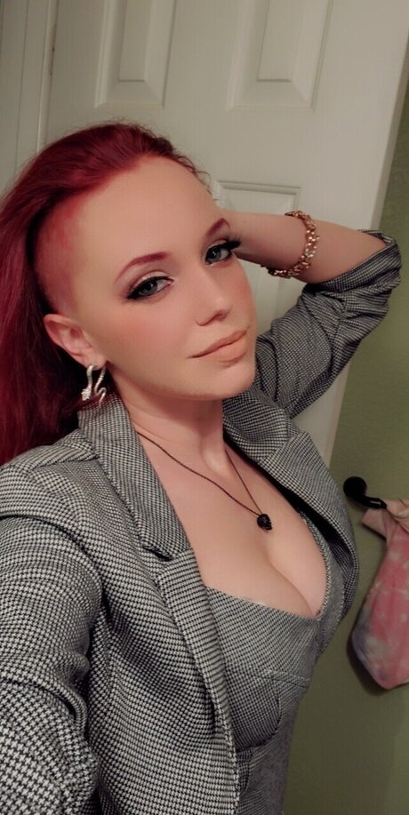 Nagie wyciekłe zdjęcie OnlyFans od Aphrodite Vixen