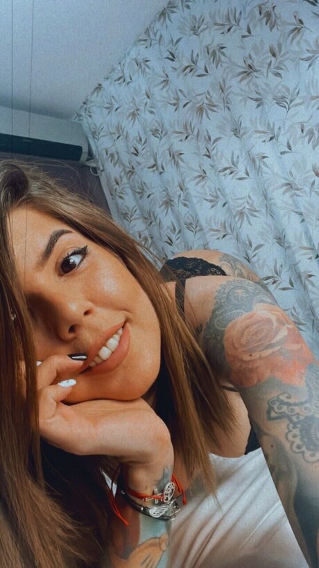 Nagie wyciekłe zdjęcie OnlyFans od Alexis