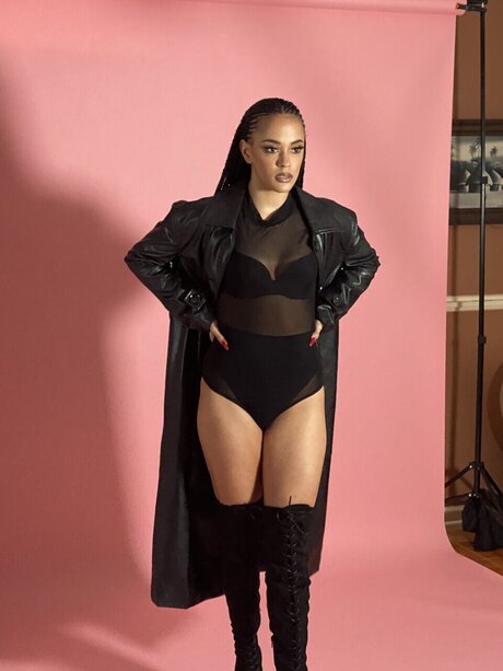 Nagie wyciekłe zdjęcie OnlyFans od Simone