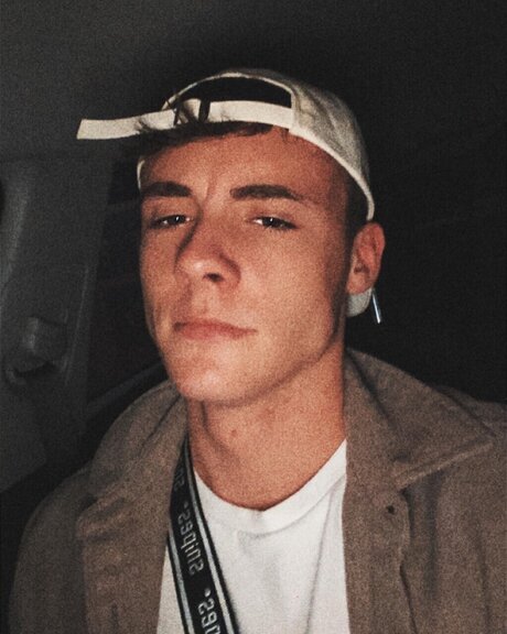 Nagie wyciekłe zdjęcie OnlyFans od Julian