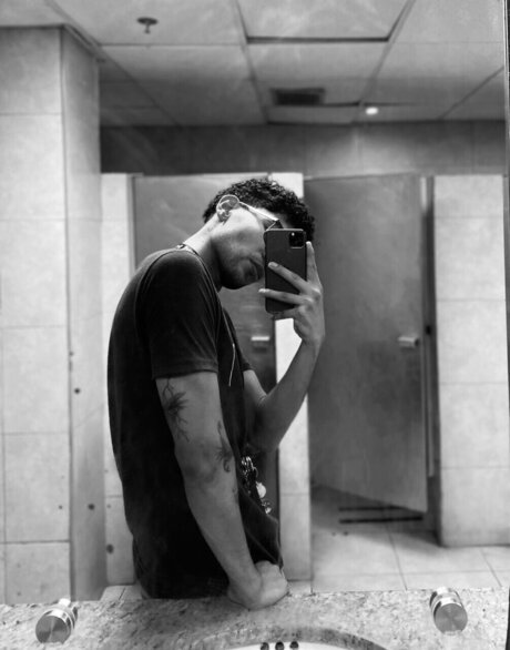 Nagie wyciekłe zdjęcie OnlyFans od Azaareyes 
