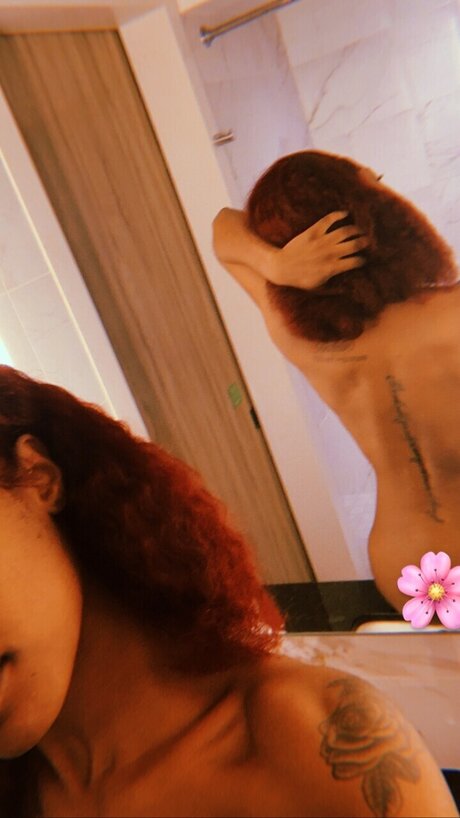 Nagie wyciekłe zdjęcie OnlyFans od Nevada