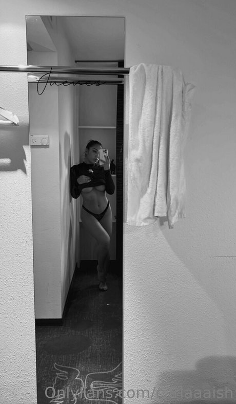 Nagie wyciekłe zdjęcie OnlyFans od Carlaaaish