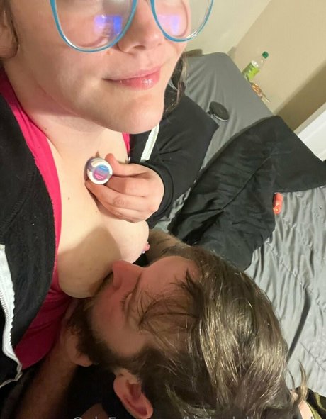 Nagie wyciekłe zdjęcie OnlyFans od Kinkydallascouple