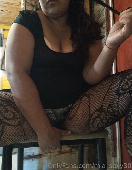 Mia_sexy30