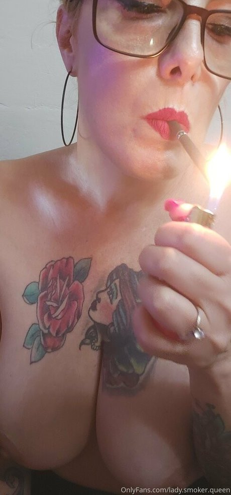 Ladysmokerqueen