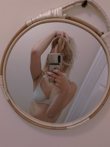 Nagie wyciekłe zdjęcie OnlyFans od Cordelia