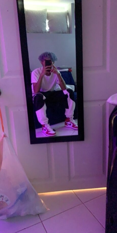 Nagie wyciekłe zdjęcie OnlyFans od G