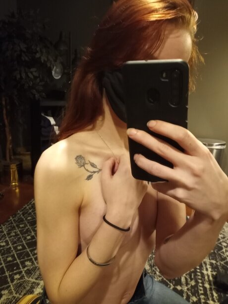 Nagie wyciekłe zdjęcie OnlyFans od Baby Girl