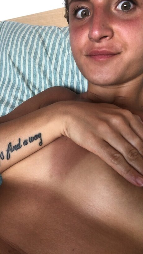 Nagie wyciekłe zdjęcie OnlyFans od Caroline
