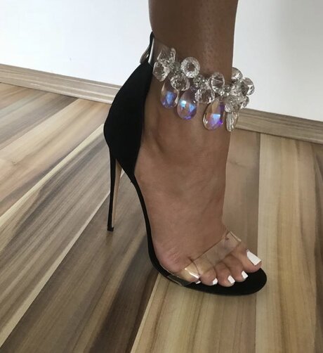 Nagie wyciekłe zdjęcie OnlyFans od Tiptoes