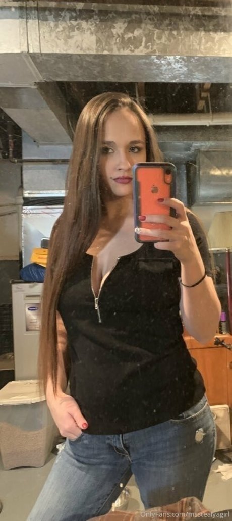 Msstealyagirl