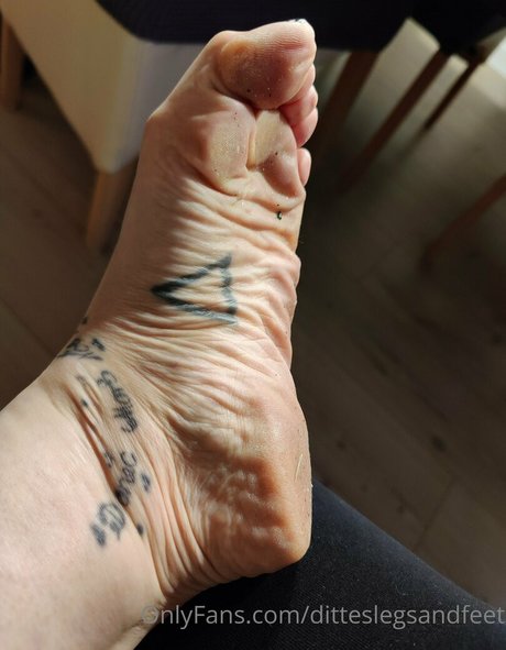 Ditteslegsandfeet