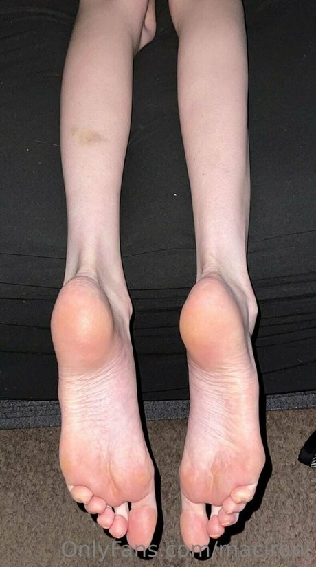 Nagie wyciekłe zdjęcie OnlyFans od Macironi