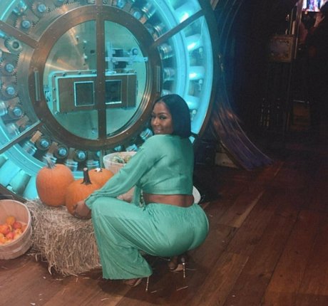 Therealchanellealicia