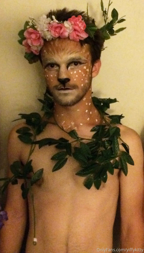Nagie wyciekłe zdjęcie OnlyFans od Yiffykitty