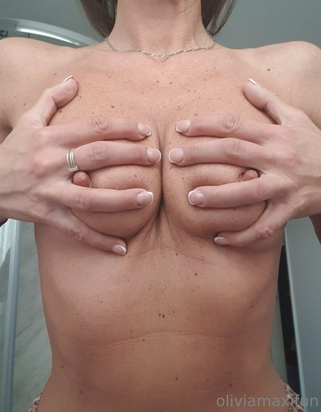 Nagie wyciekłe zdjęcie OnlyFans od Oliviamaxifun
