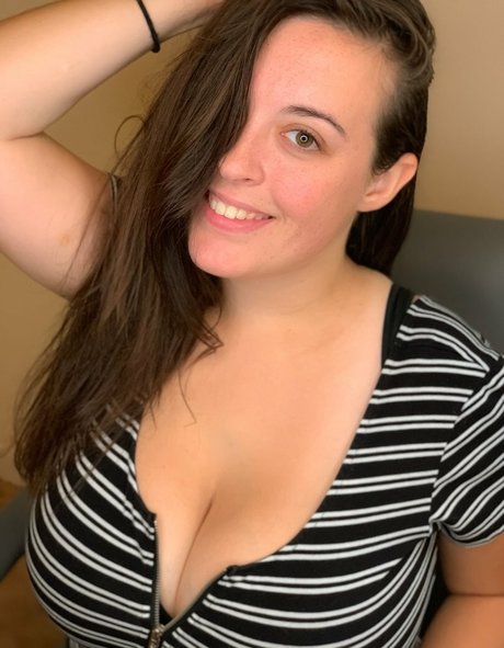 Nagie wyciekłe zdjęcie OnlyFans od Stef Juicy