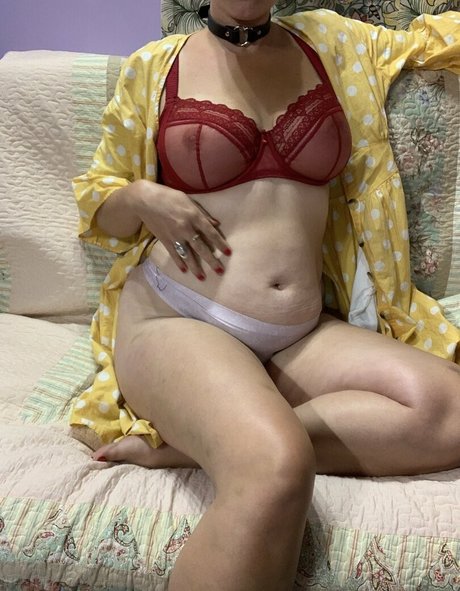 Nagie wyciekłe zdjęcie OnlyFans od Lolarae29