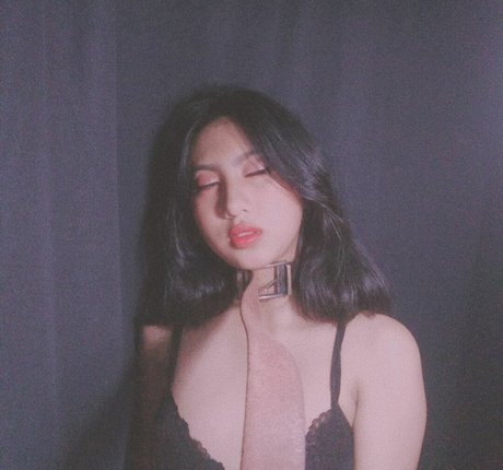 Michaela Trinos