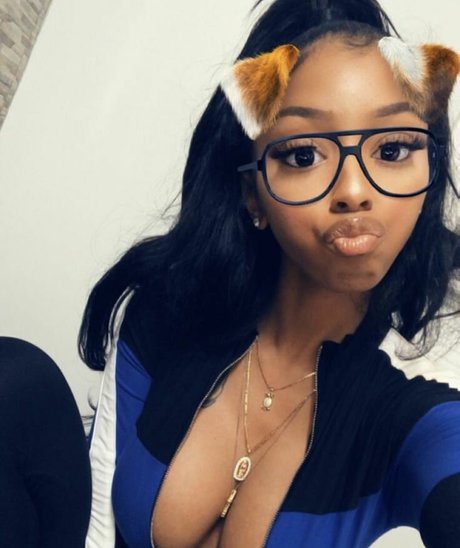 Nagie wyciekłe zdjęcie OnlyFans od Realamarie