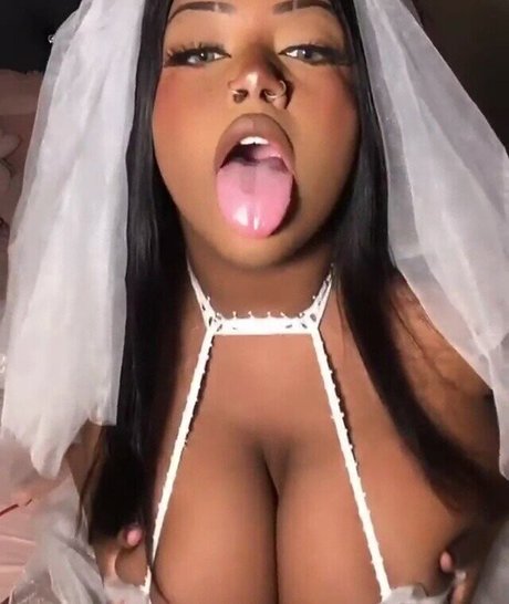 Nagie wyciekłe zdjęcie OnlyFans od Iris Black