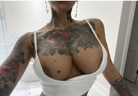 Nagie wyciekłe zdjęcie OnlyFans od Zahrainchains