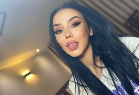 Alina03m