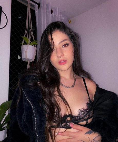 Nagie wyciekłe zdjęcie OnlyFans od Lanaph