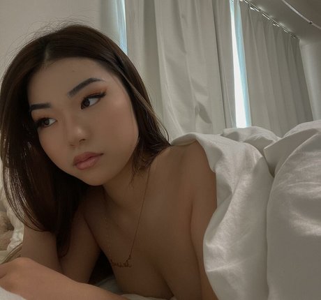 Yukipinkymoon