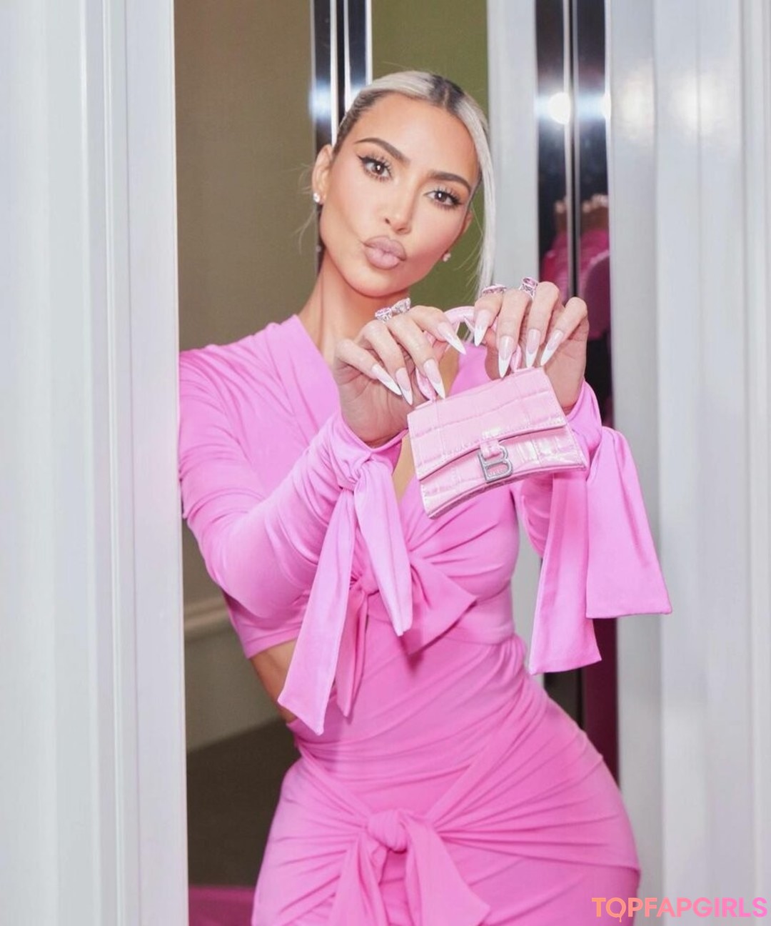 Nagie wyciekłe zdjęcie OnlyFans od Kim Kardashian #1165