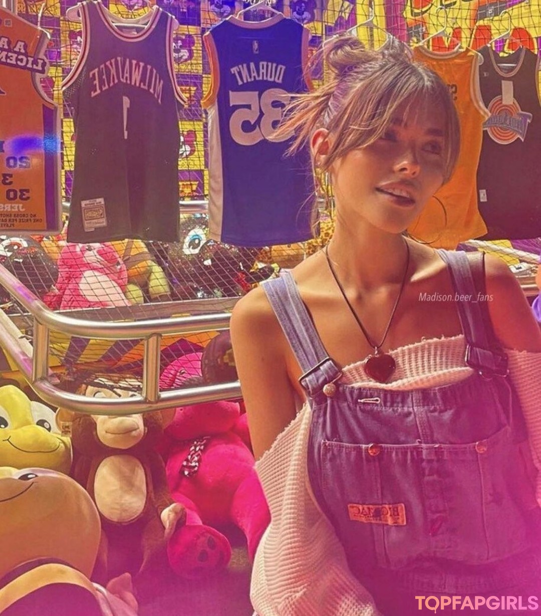 Nagie wyciekłe zdjęcie OnlyFans od Madison Beer #1070