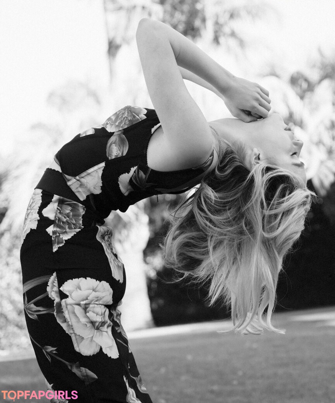 Nagie wyciekłe zdjęcie OnlyFans od Kiernan Shipka #1044