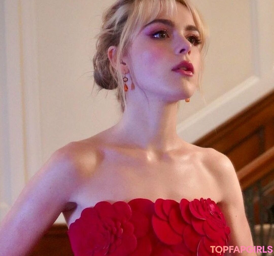 Nagie wyciekłe zdjęcie OnlyFans od Kiernan Shipka #1096