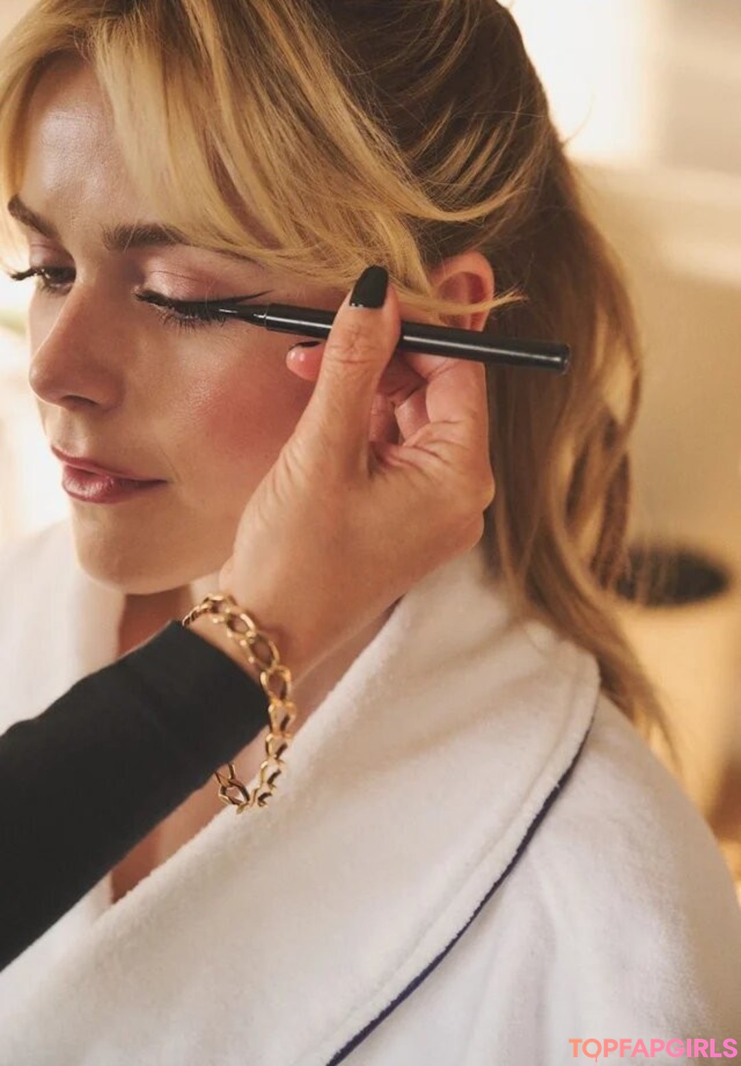 Nagie wyciekłe zdjęcie OnlyFans od Kiernan Shipka #1288