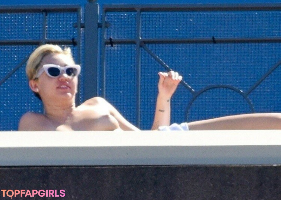 Nagie wyciekłe zdjęcie OnlyFans od Miley Cyrus #1278