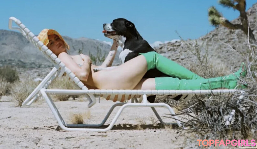 Nagie wyciekłe zdjęcie OnlyFans od Miley Cyrus #1394