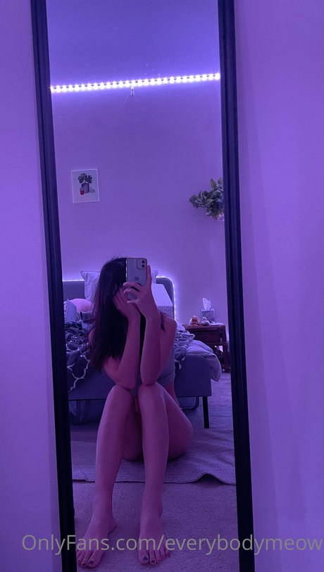 Nagie wyciekłe zdjęcie OnlyFans od Lilsquirtz