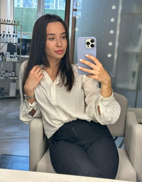 Nagie wyciekłe zdjęcie OnlyFans od Stellamkrtn
