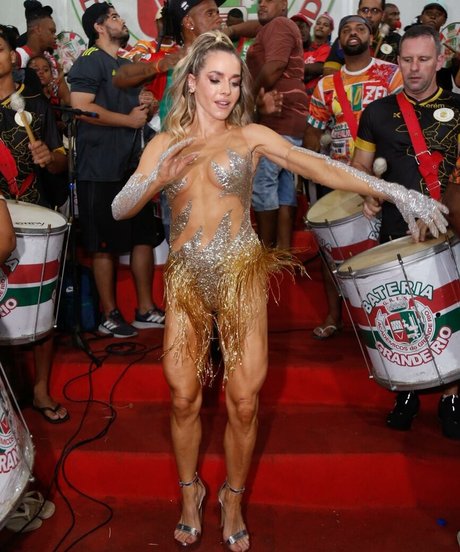 Monique Alfradique