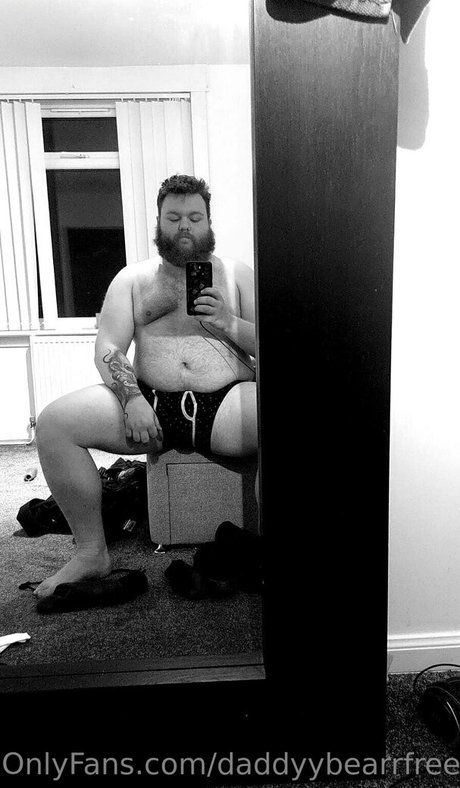 Daddyybearrfree