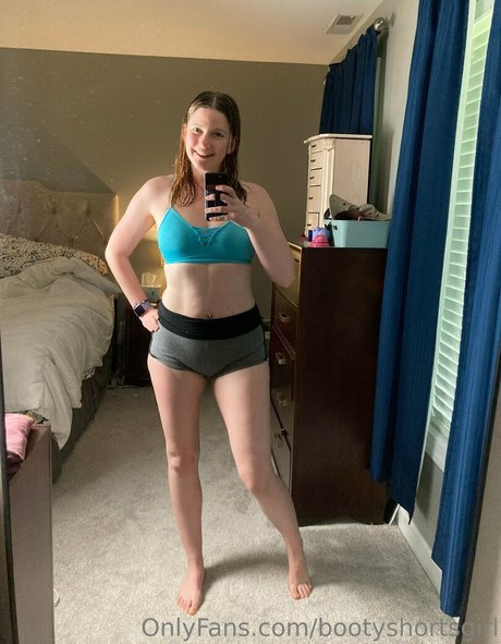 Bootyshortsgirl