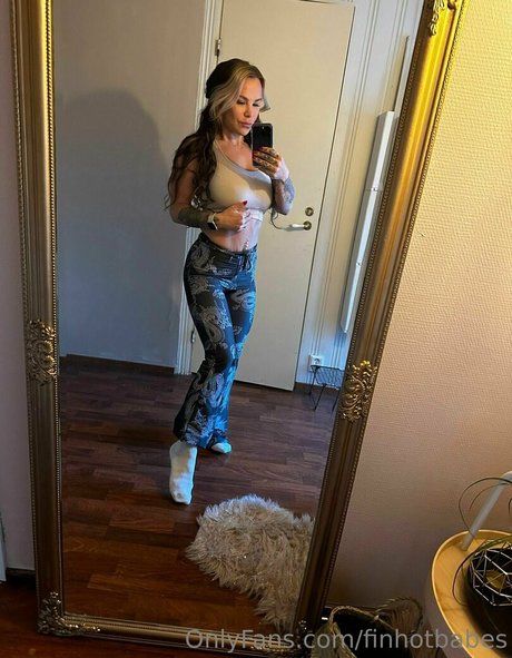 Finhotbabes