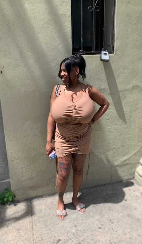 Nagie wyciekłe zdjęcie OnlyFans od Quanastevens