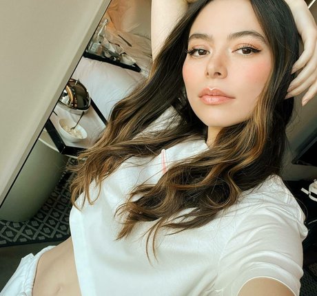 Miranda Cosgrove