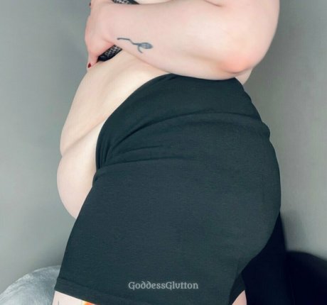 Mommyglutton