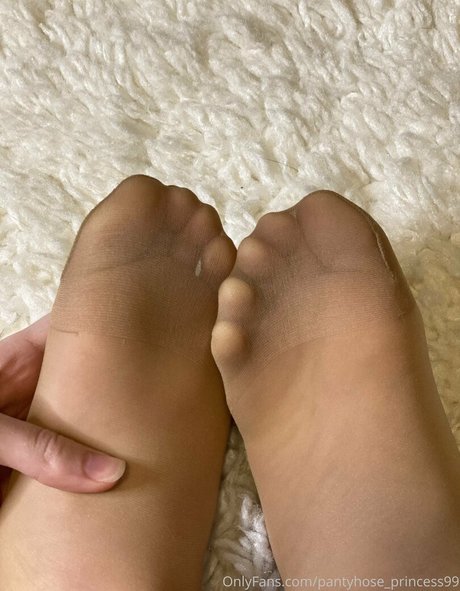 Pantyhoseprincess99