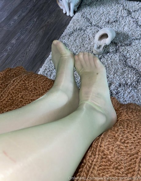 Pantyhoseprincess99
