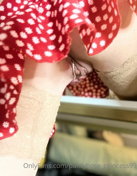 Pantyhoseprincess99