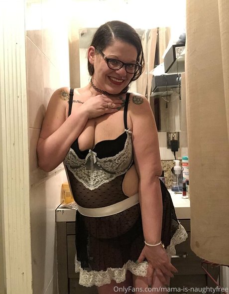 Mamaisnaughtyfree